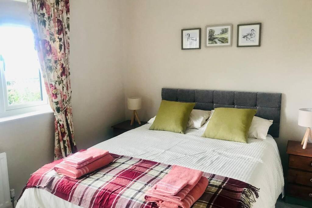 Eden Cottage Lisburn Bagian luar foto